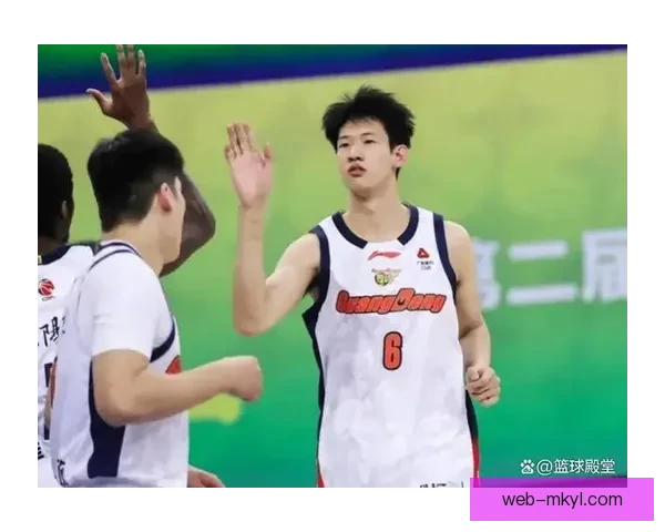 广东负上海一喜三忧黄明依亮眼